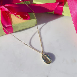 COWRIE Shell Necklace | Gold