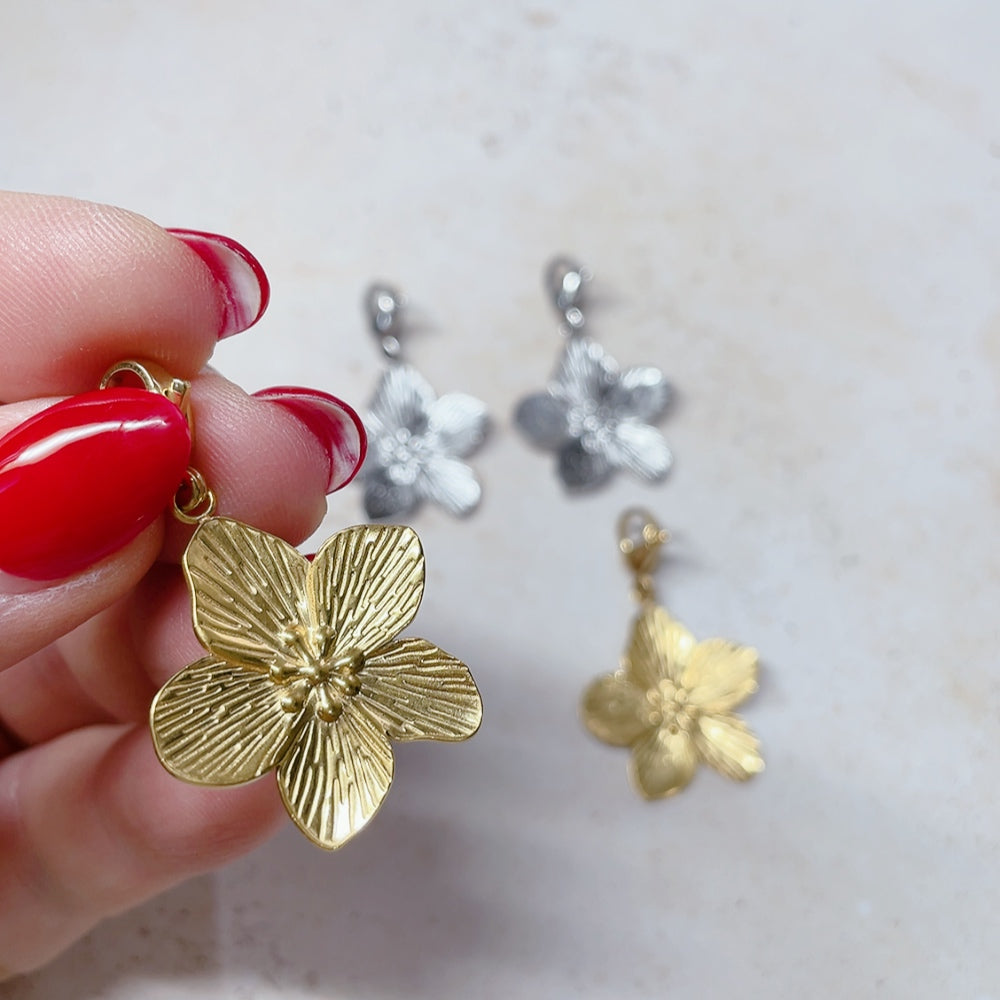 'NEW' TROPICAL FLOWER Charm | Gold & Silver