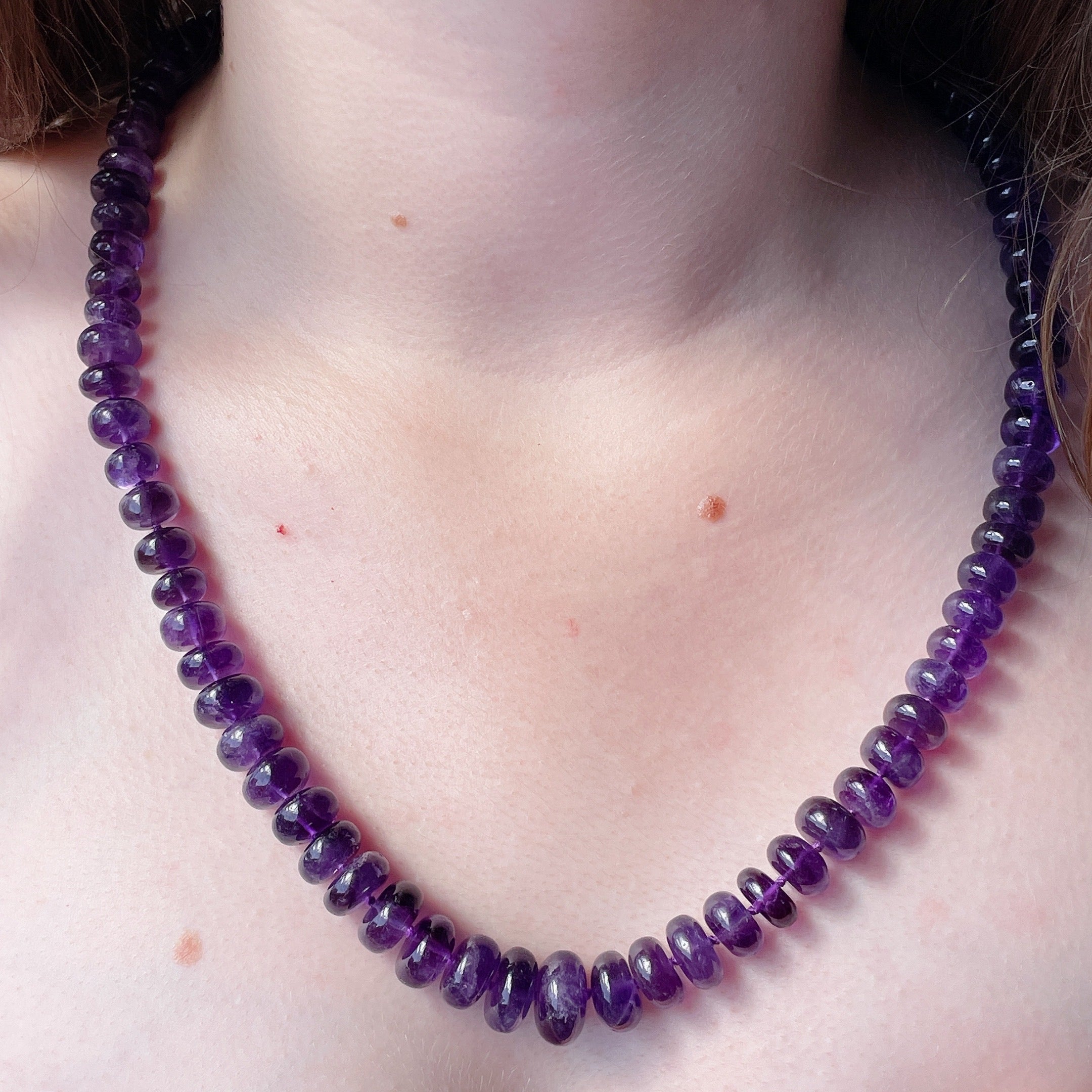 GRADUATED AMETHYST Purple Beaded Gemstone Necklace | 23" | Gold | ONE OF A KIND