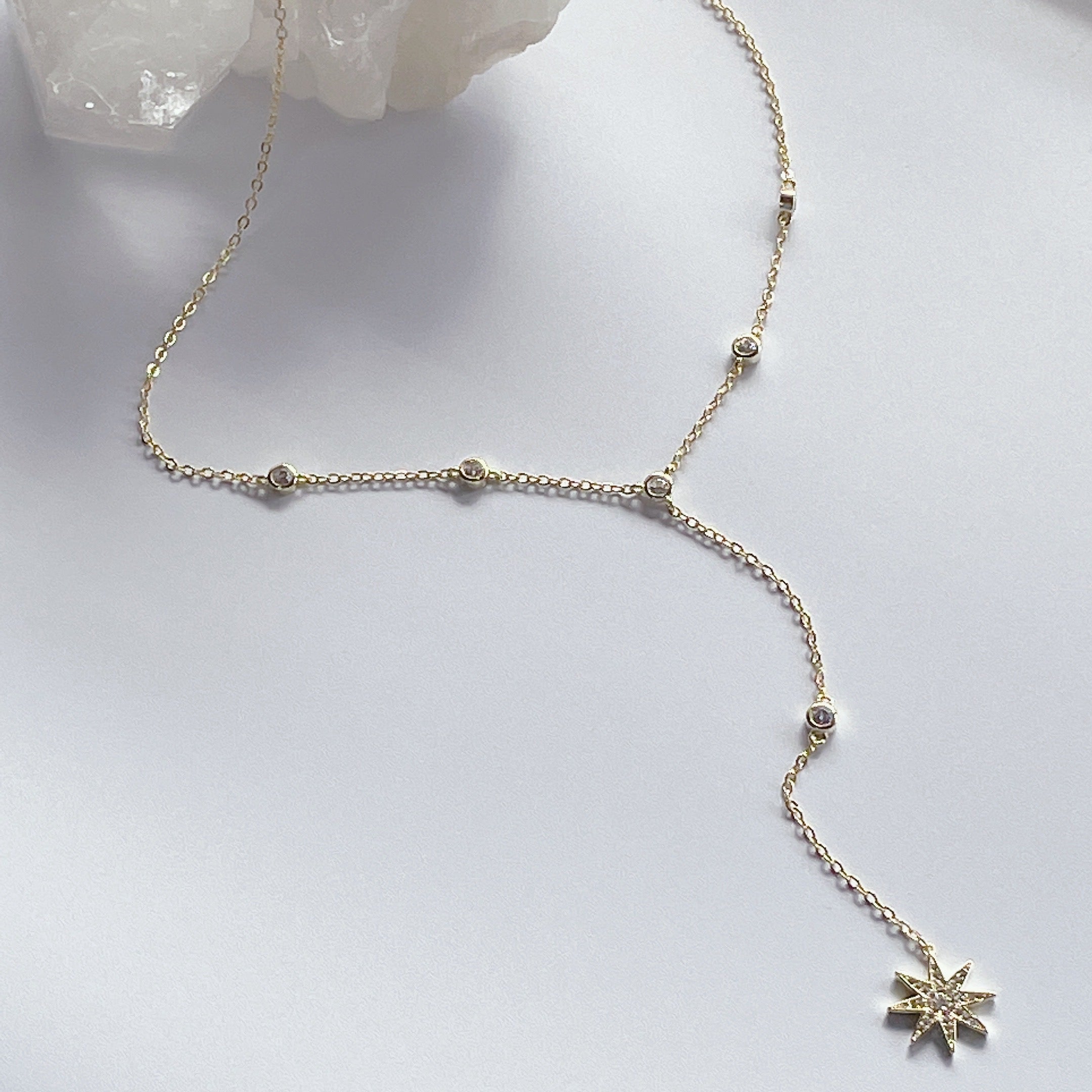 FLIRTY Star & Bezel Drop Necklace | Gold